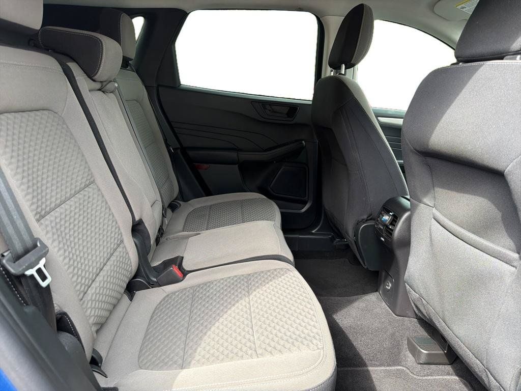 Used 2022 Ford Escape SE w/ Convenience Package AWD/4WD image 6