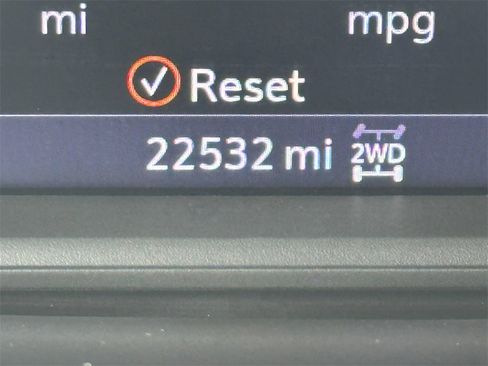 Used 2022 GMC Sierra 1500 Elevation image 31