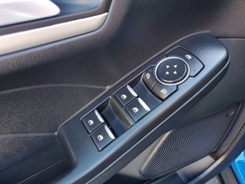 Certified 2021 Ford Escape SE image 17