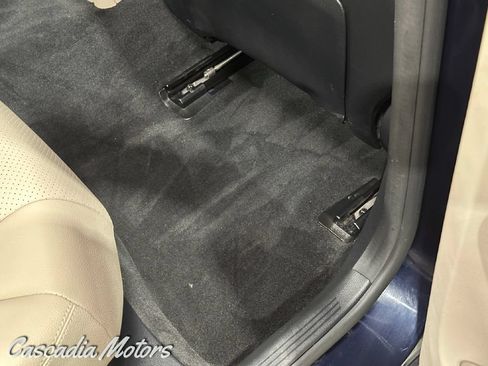 Used 2016 Mercedes-Benz C 300 4MATIC Sedan image 26