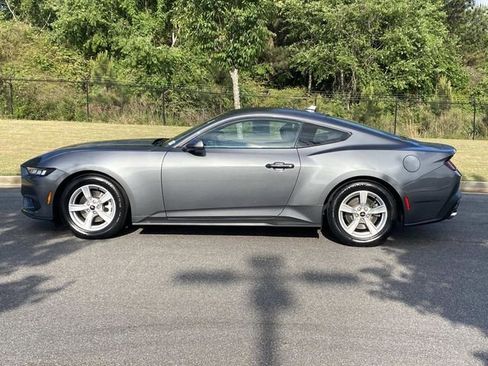 Used 2024 Ford Mustang Coupe RWD image 7