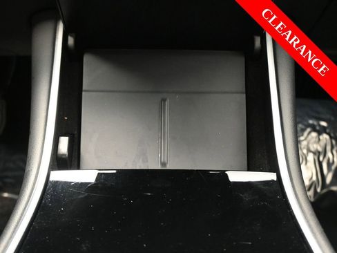 Used 2020 Tesla Model 3 Standard Range image 28