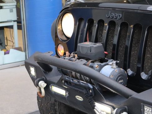 Used 2017 Jeep Wrangler Sport AWD/4WD image 22