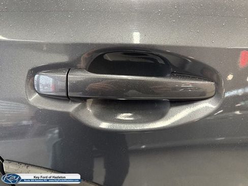 Used 2023 Subaru Outback Premium AWD/4WD image 19