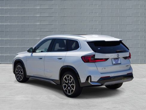 Used 2023 BMW X1 xDrive28i w/ Convenience Package AWD/4WD image 3