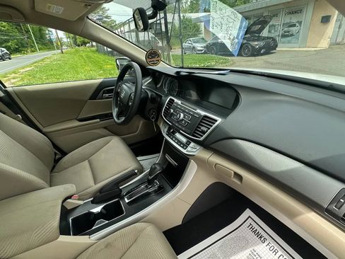 Used 2014 Honda Accord LX image 29