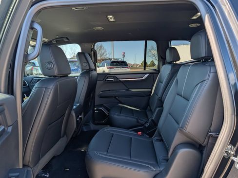 New 2026 GMC Acadia Elevation w/ Elevation Premium Package AWD/4WD image 6