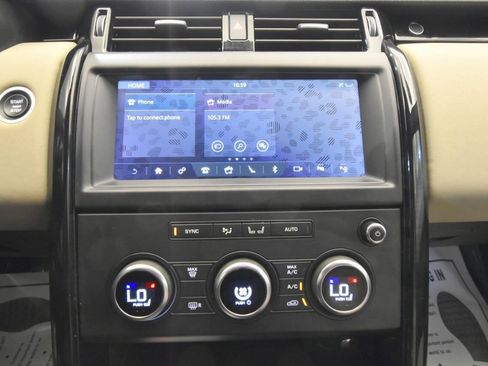 Used 2020 Land Rover Discovery SE AWD/4WD image 22