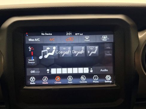 Used 2023 Jeep Wrangler Unlimited Sport AWD/4WD image 18