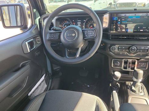 New 2026 Jeep Gladiator Sport AWD/4WD image 8