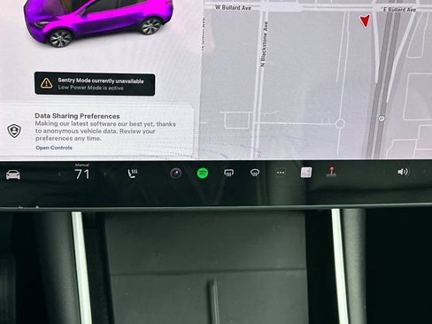 Used 2021 Tesla Model Y Long Range image 18