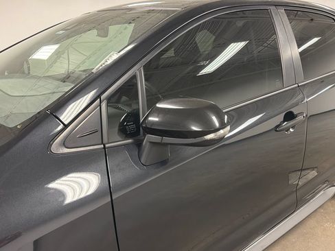 Used 2021 Toyota Corolla SE FWD image 12