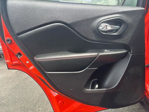 Used 2021 Jeep Cherokee Trailhawk w/ Sun, Sound & Nav Group image 21