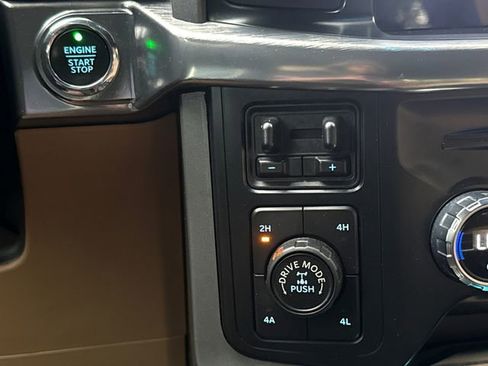 Used 2021 Ford F150 Lariat AWD/4WD image 28