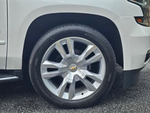 Used 2019 Chevrolet Tahoe Premier AWD/4WD image 16