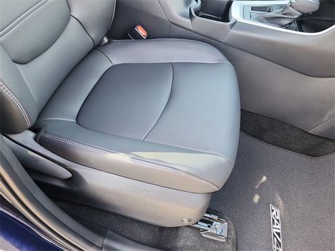 Used 2025 Toyota RAV4 XLE Premium w/ Blackout Package (GST) image 20