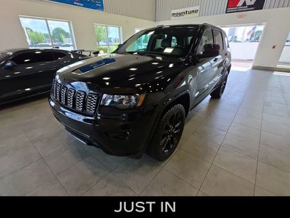Used 2019 Jeep Grand Cherokee Altitude