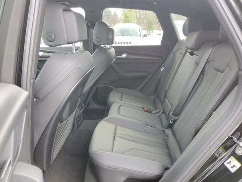Used 2025 Audi Q5 e Premium Plus w/ Premium Plus Package image 35