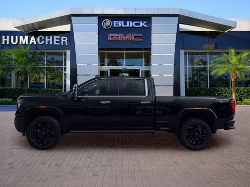 New 2026 GMC Sierra 2500 Denali Ultimate w/ LPO, Black Badging Package AWD/4WD image 4