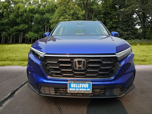 Used 2023 Honda CR-V LX image 2