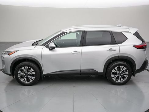 Used 2023 Nissan Rogue SV AWD/4WD image 7