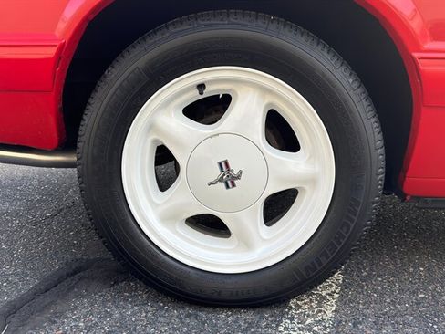 Used 1992 Ford Mustang LX RWD image 14