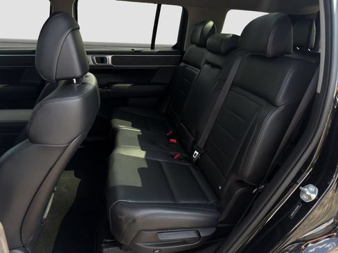Used 2024 Hyundai Santa Fe Limited FWD image 13