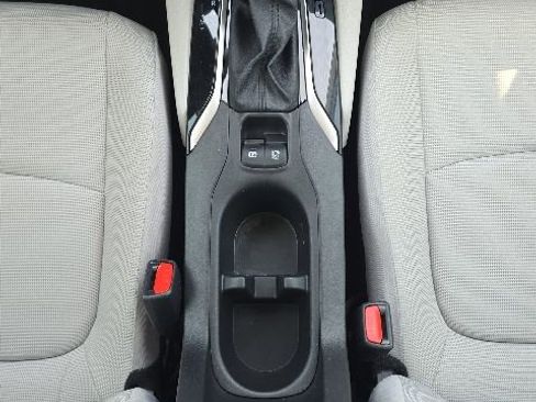 Used 2025 Toyota Corolla Cross L FWD image 35