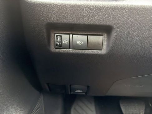 Used 2024 Toyota RAV4 XLE image 27