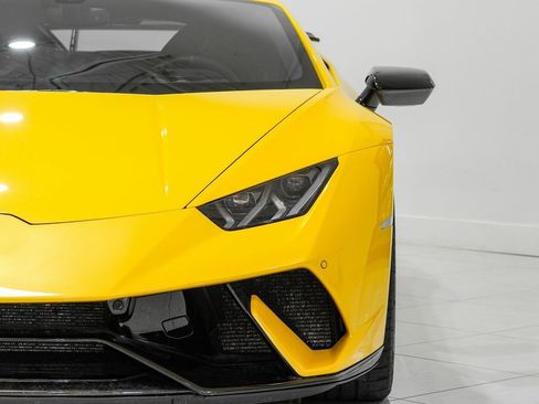 Used 2018 Lamborghini Huracan Performante image 47
