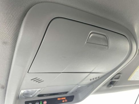 Used 2024 Chevrolet Equinox LT image 29