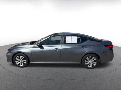 Used 2023 Nissan Altima 2.5 S image 9