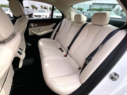 Used 2020 Mercedes-Benz E 350 E 350 image 21