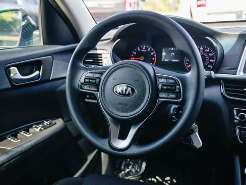 Used 2018 Kia Optima LX w/ 17" Alloy Wheels Package FWD image 15