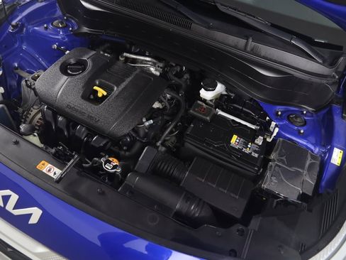 Used 2023 Kia Seltos EX image 20