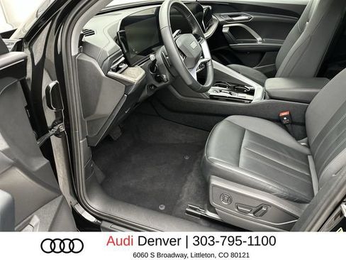 Used 2025 Audi Q5 Premium w/ Convenience Package AWD/4WD image 11