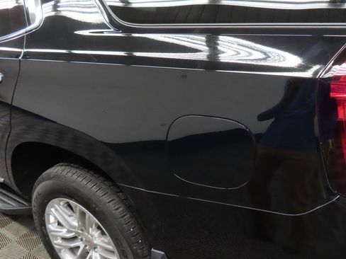 Used 2024 GMC Yukon SLT w/ SLT Luxury Package AWD/4WD image 49