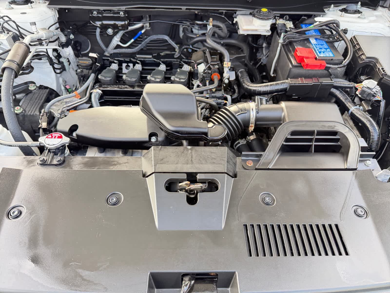 Used 2025 Honda CR-V EX-L image 8