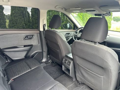 Used 2021 Nissan Rogue S FWD image 31