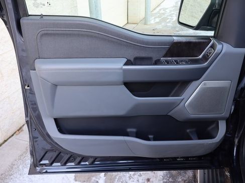 Certified 2022 Ford F150 Lariat w/ Equipment Group 502A High image 25