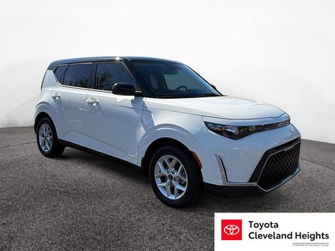 Used 2024 Kia Soul S FWD image 3