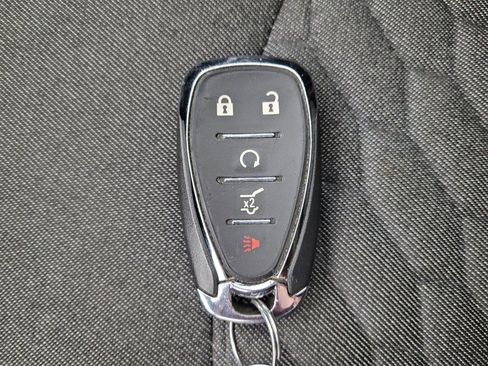 Used 2018 Chevrolet Equinox LT AWD/4WD image 32
