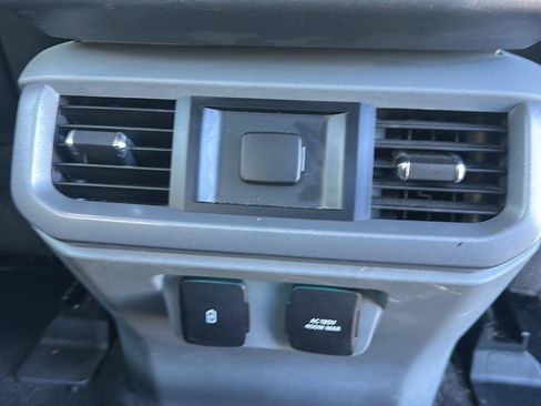 Used 2023 Ford F150 Lariat w/ Trailer Tow Package AWD/4WD image 15