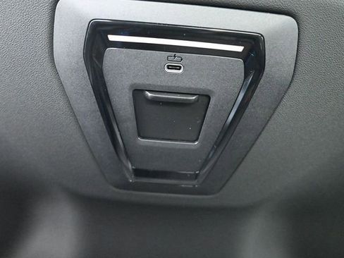 New 2026 BMW 550e xDrive w/ Executive Package AWD/4WD image 17