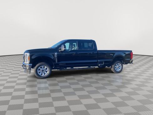Used 2024 Ford F250 XLT image 5