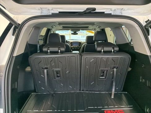 Used 2023 GMC Acadia AT4 w/ Preferred Package image 18