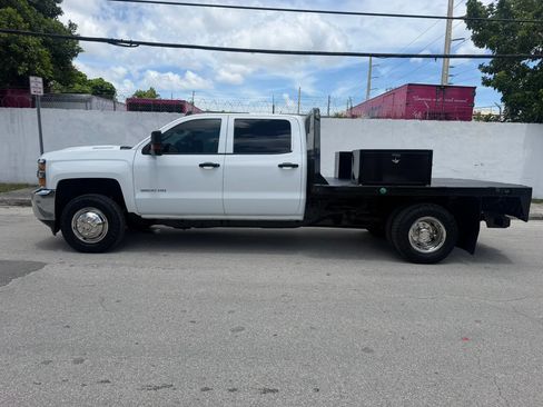 Used 2019 Chevrolet Silverado 3500 W/T w/ WT Convenience Package AWD/4WD image 2