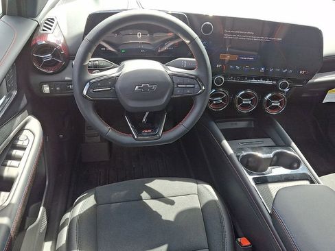 New 2025 Chevrolet Blazer EV RS RWD image 7