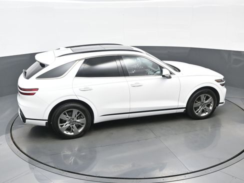 Certified 2022 Genesis GV70 3.5T Sport image 39