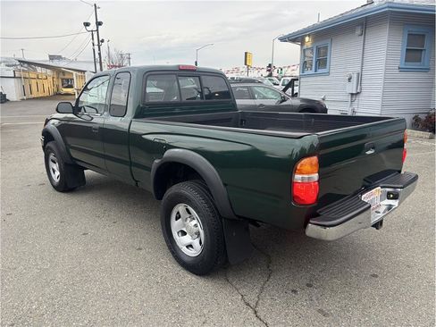 Used 2001 Toyota Tacoma PreRunner image 8